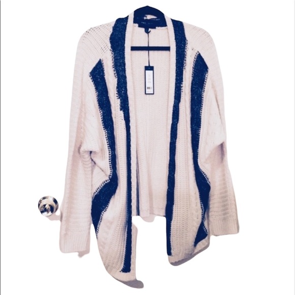 Romeo & Juliet Couture Jackets & Blazers - NWT Romeo & Julie: Large Knitted Black & Cream Cardigan